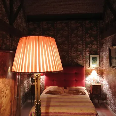 Isle D Adam Paris